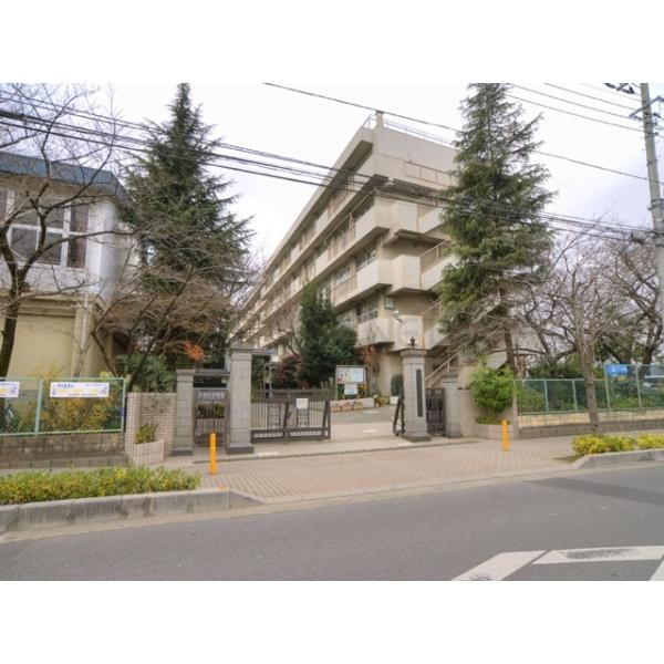 さいたま市立田島中学校:1094m
