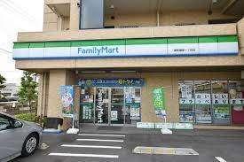 ファミリーマート浦和領家一丁目店：357m