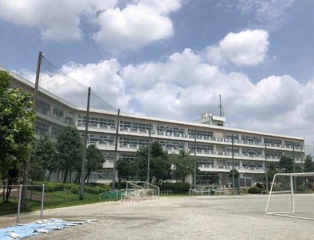さいたま市立三橋中学校：1128m
