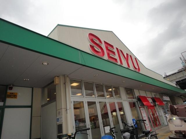 西友中浦和店：1039m