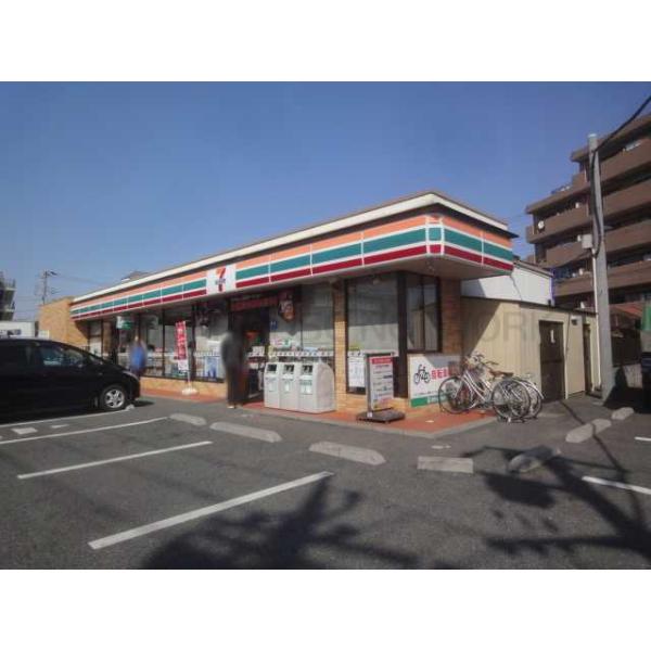 セブンイレブン浦和辻5丁目店:356m