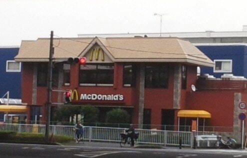 マクドナルド：550m