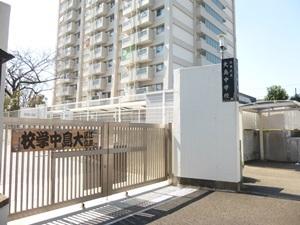 江東区立大島中学校：243m