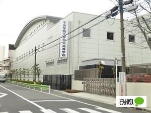 私立中央学院大学中央高校：478m