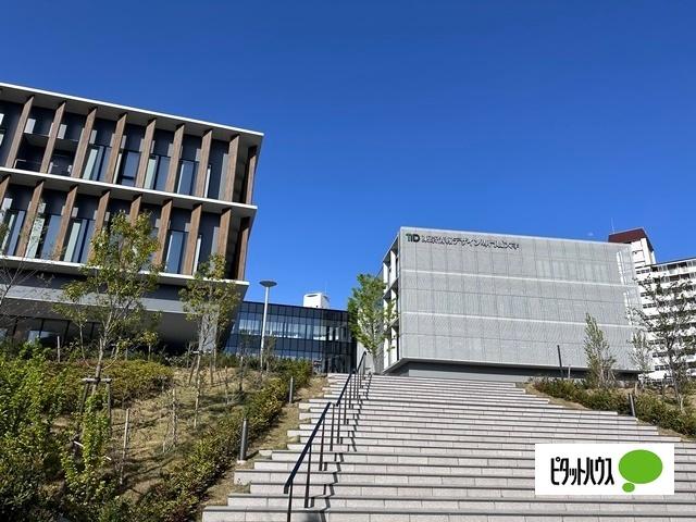 東京情報デザイン専門職大学：1219m
