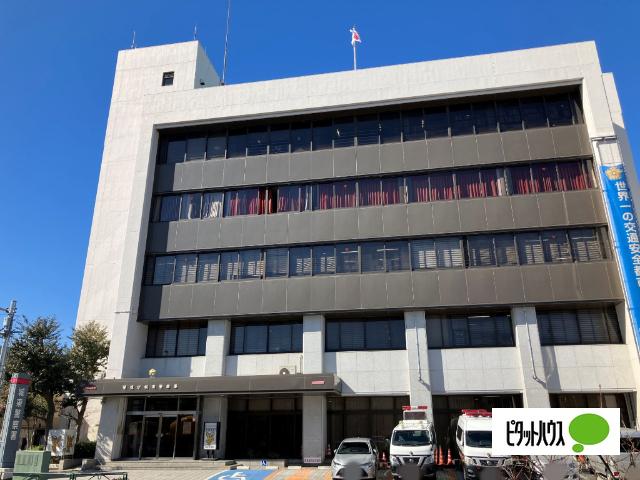 城東警察署：853m
