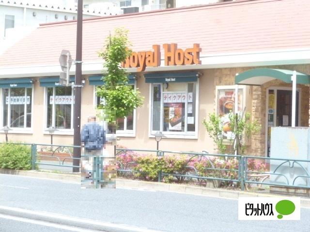 ロイヤルホスト西大島店：95m