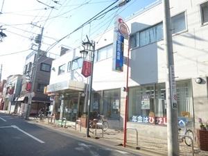 銀行