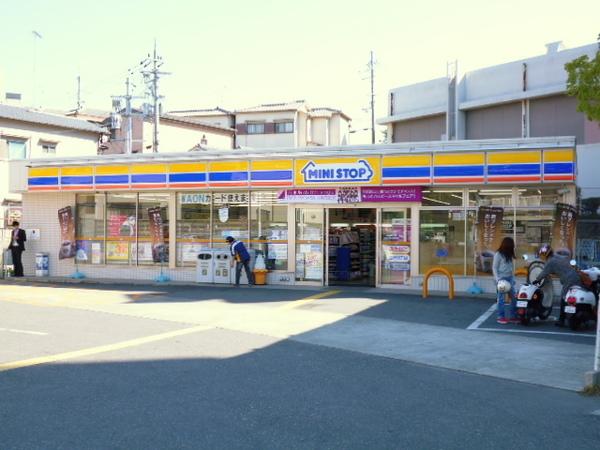 ミニストップ寝屋川三井南町店：674m