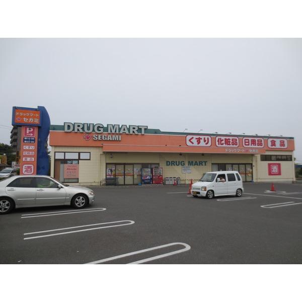 ココカラファイン東香里店：451m