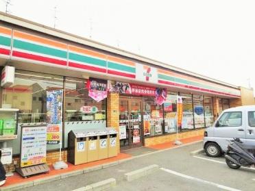 セブンイレブン寝屋川中神田町店：393m