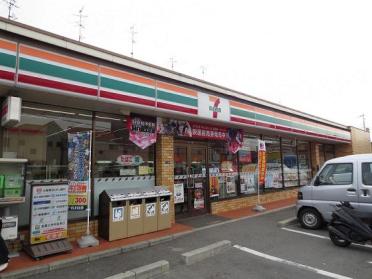 セブンイレブン寝屋川中神田町店：492m