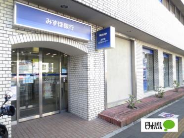 みずほ銀行枚方支店：605m