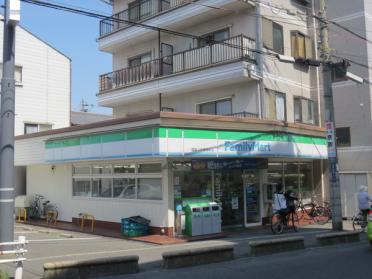 ファミリーマート寝屋川石津南町店：160m