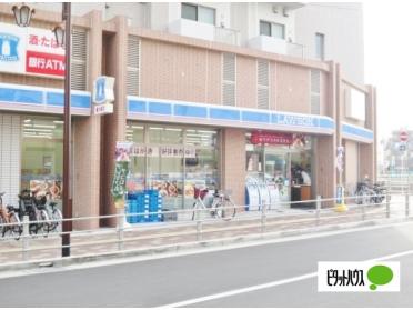 セブンイレブン枚方牧野駅西口店：95m