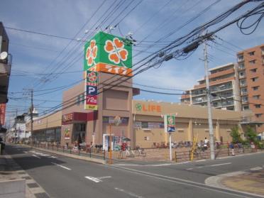 ライフ寝屋川黒原店：497m