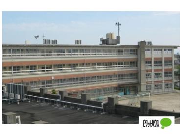 枚方市立第二中学校：1351m