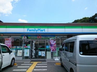 ファミリーマート藤阪元町店様：600m