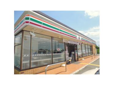 セブンイレブン枚方村野西町店：447m