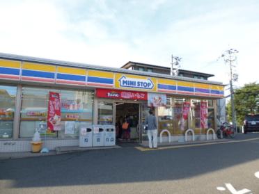 ミニストップ寝屋川菅相塚町店：427m