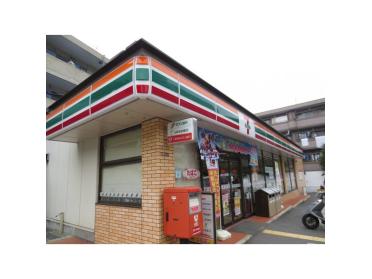 セブンイレブン枚方伊加賀南町店：226m