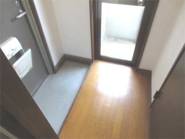 寝屋川市萱島南町アパート 玄関