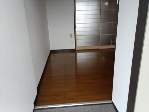 寝屋川市香里新町アパート 玄関