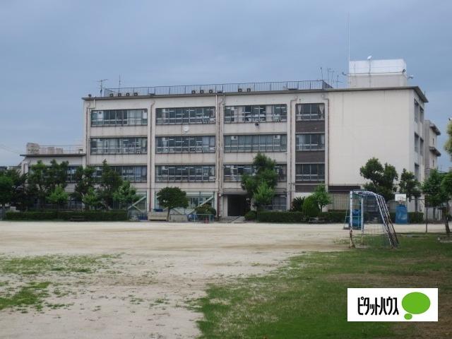 門真市立北巣本小学校：1019m