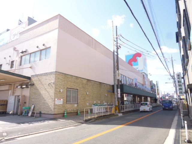 万代寝屋川西店：303m