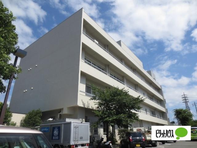 大阪府寝屋川警察署：1977m