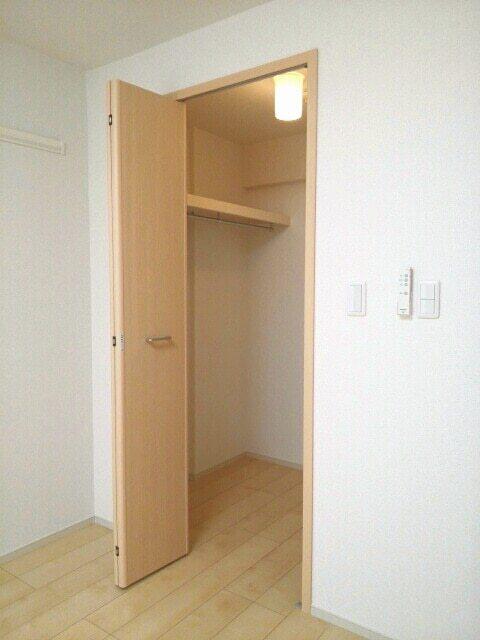 プログレＮε（202） 収納