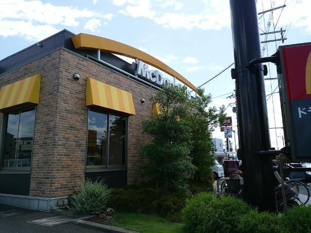マクドナルド外環寝屋川店：769m
