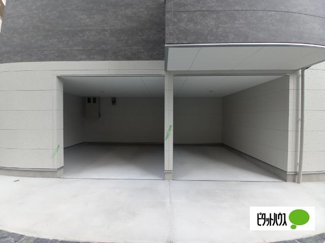 チェリーブロッサム川原町 駐車場