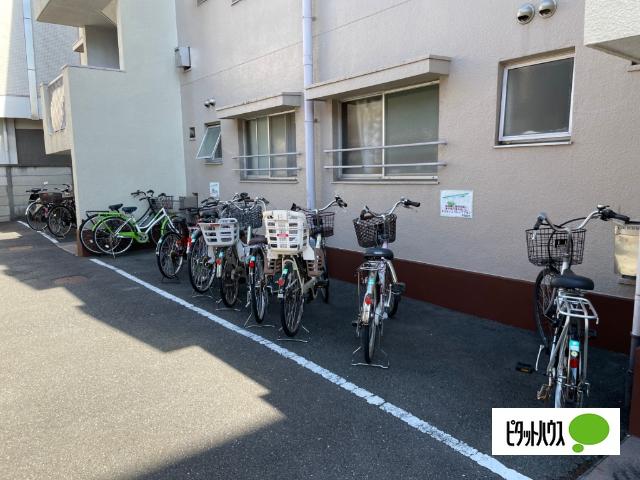 ヴィラ香里 物件画像