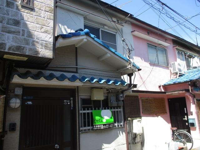 日新町テラスハウス 外観