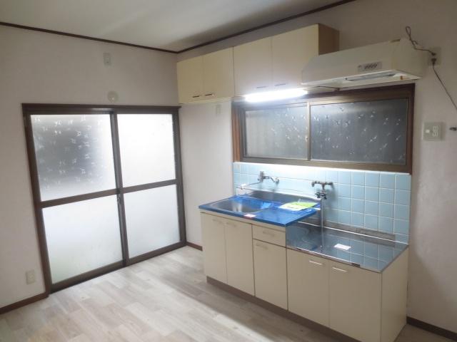 国松町一戸建 キッチン