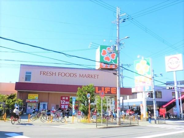 ライフ三津屋店：1383m