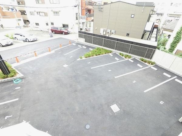 エスプレイス塚本アーバンレジデンス 駐車場