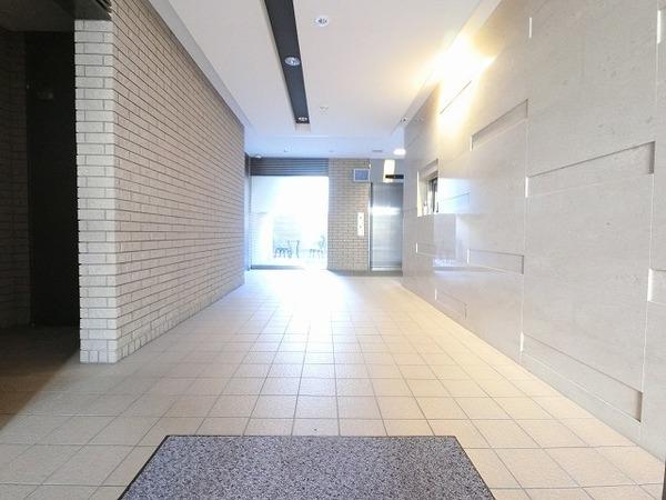villa淀川 ロビー