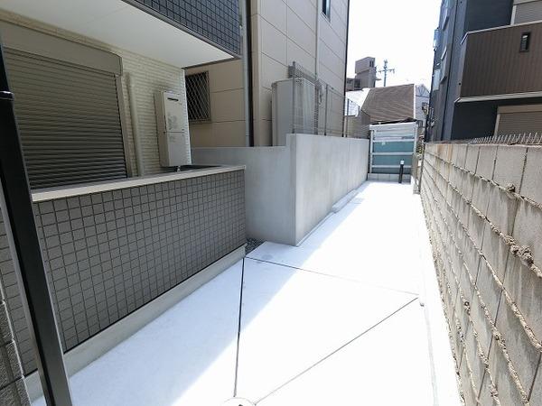 アップル塚本 駐車場