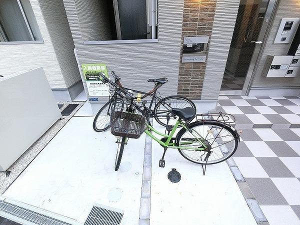 ハーモニーテラス歌島Ⅴ 駐車場