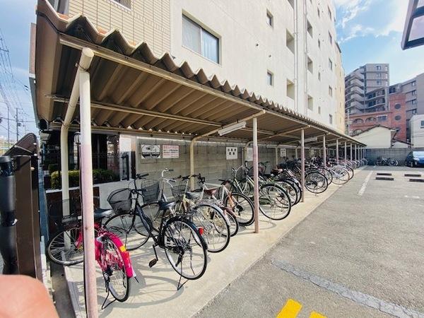 大阪市淀川区新北野マンション 駐車場
