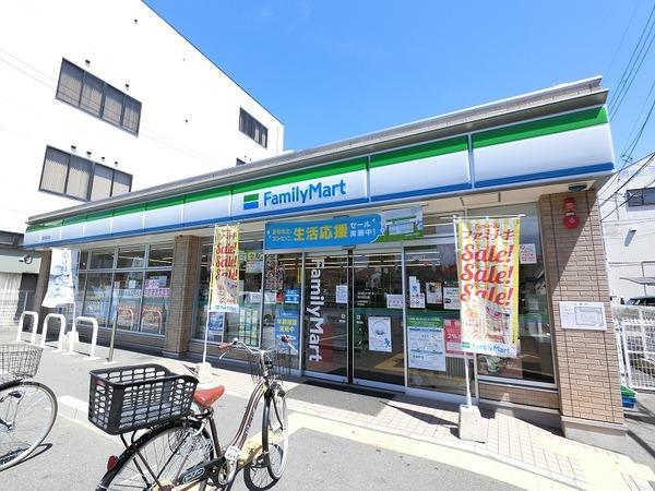 ファミリーマート西淀川野里店：301m