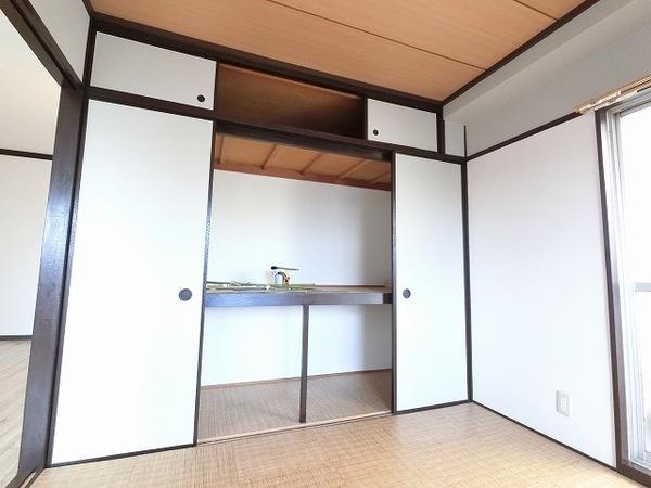 ナビハイム北野 収納