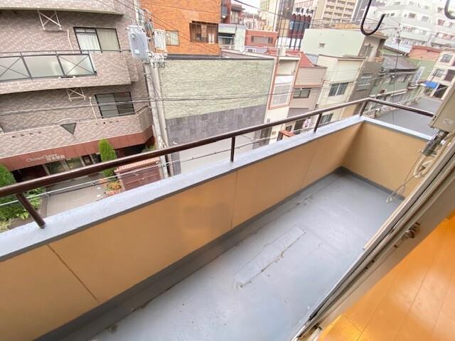 三平ビル バルコニー