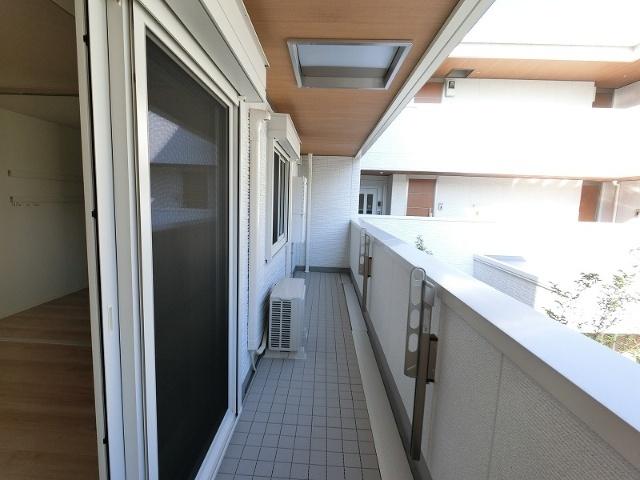 シャーメゾン shin-osaka west バルコニー