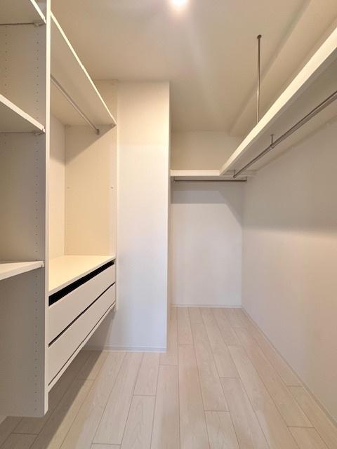 スプランディッド大阪NAMBA　LINE 収納