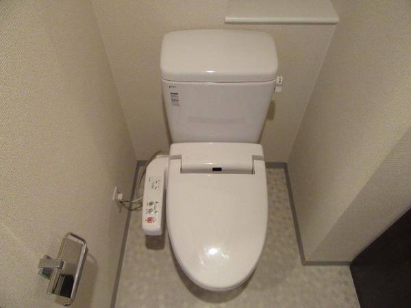 レジュールアッシュ塚本 トイレ