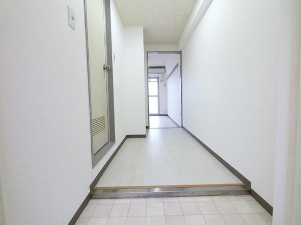 トピアリー淀 玄関