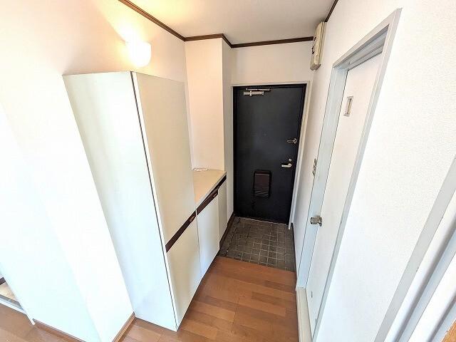 コンフォート春日（403.） 玄関